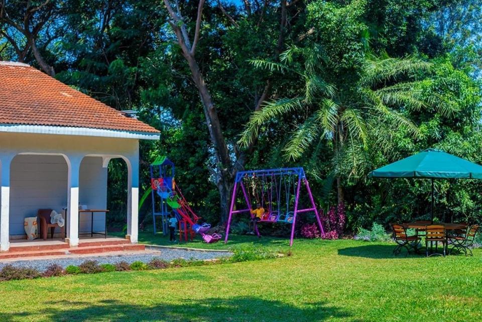 Отель The Lit Gardens Кисуму Экстерьер фото